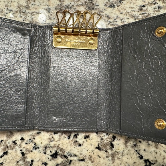 Balenciaga Gray Leather Key Holder with Gold Accents VERY GOOD!!! - Picture 2 of 10